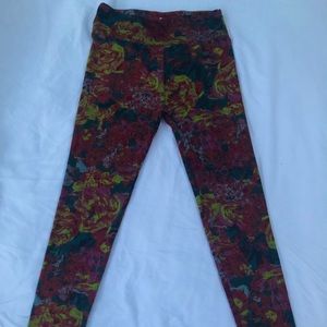LuLaRoe leggings, various colors, green background color, floral lattern